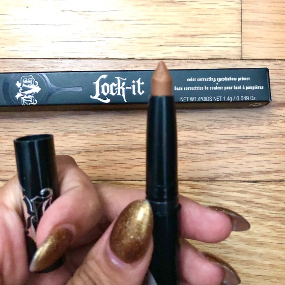 Kat Von D "Deep" eyeshadow primer - Picture 1 of 5